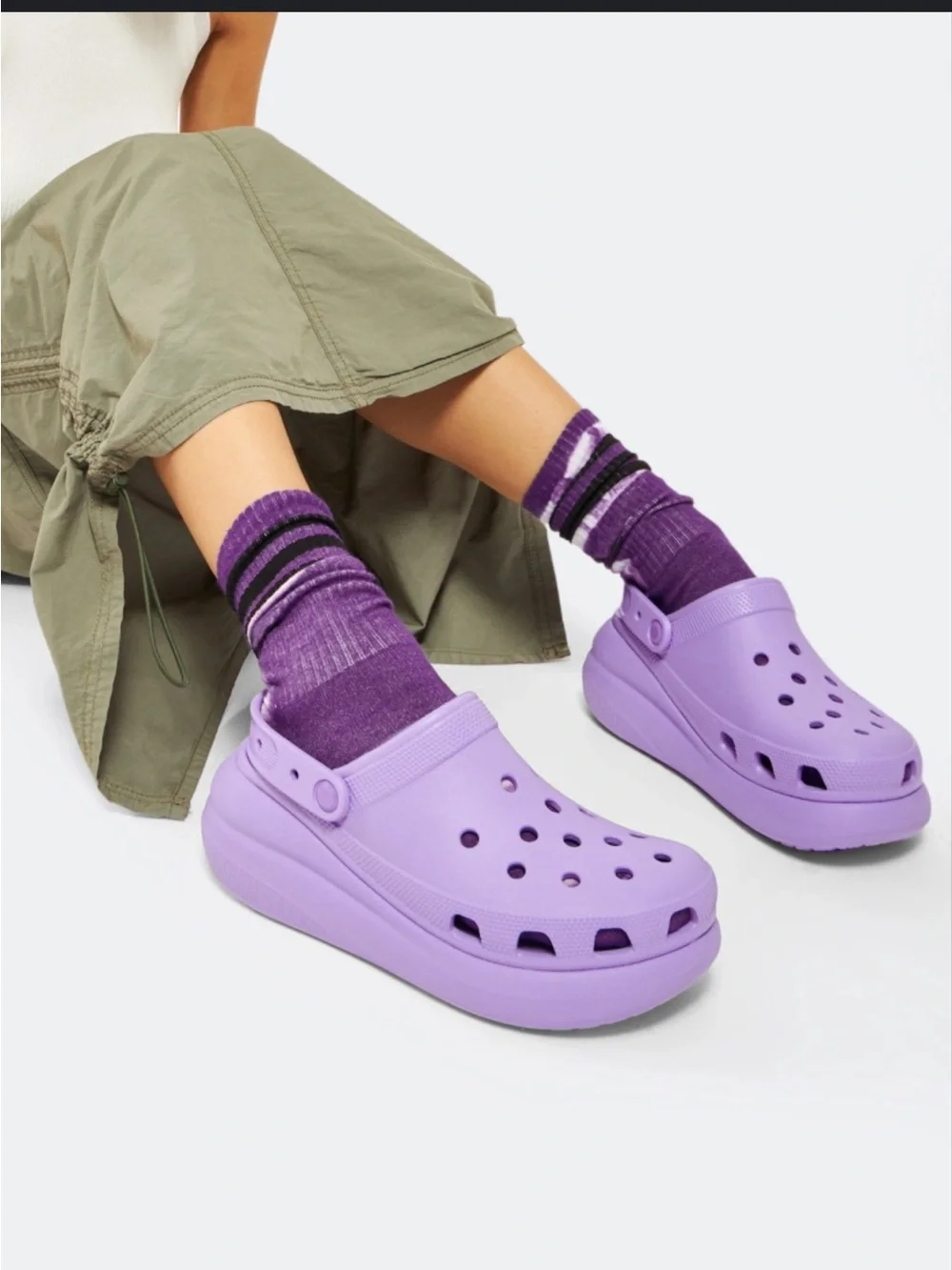 CROCS WOMEN Lavender Platform Clog Sandals